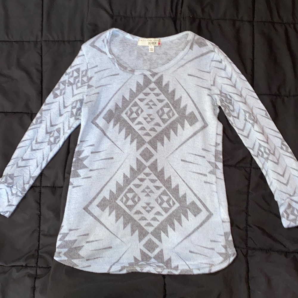 Mid sleeve Blue Patterned Juniors Top